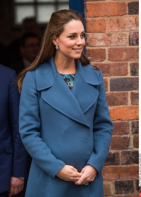 Kate Middleton, nuove foto coi royal baby by Mario Testino. FOTO