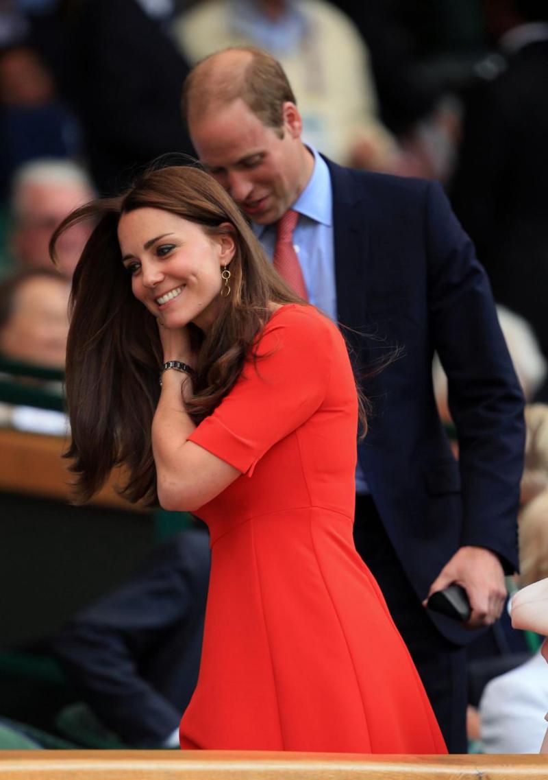 Il principe William (senza Kate Middleton) all’Imperial War Museum