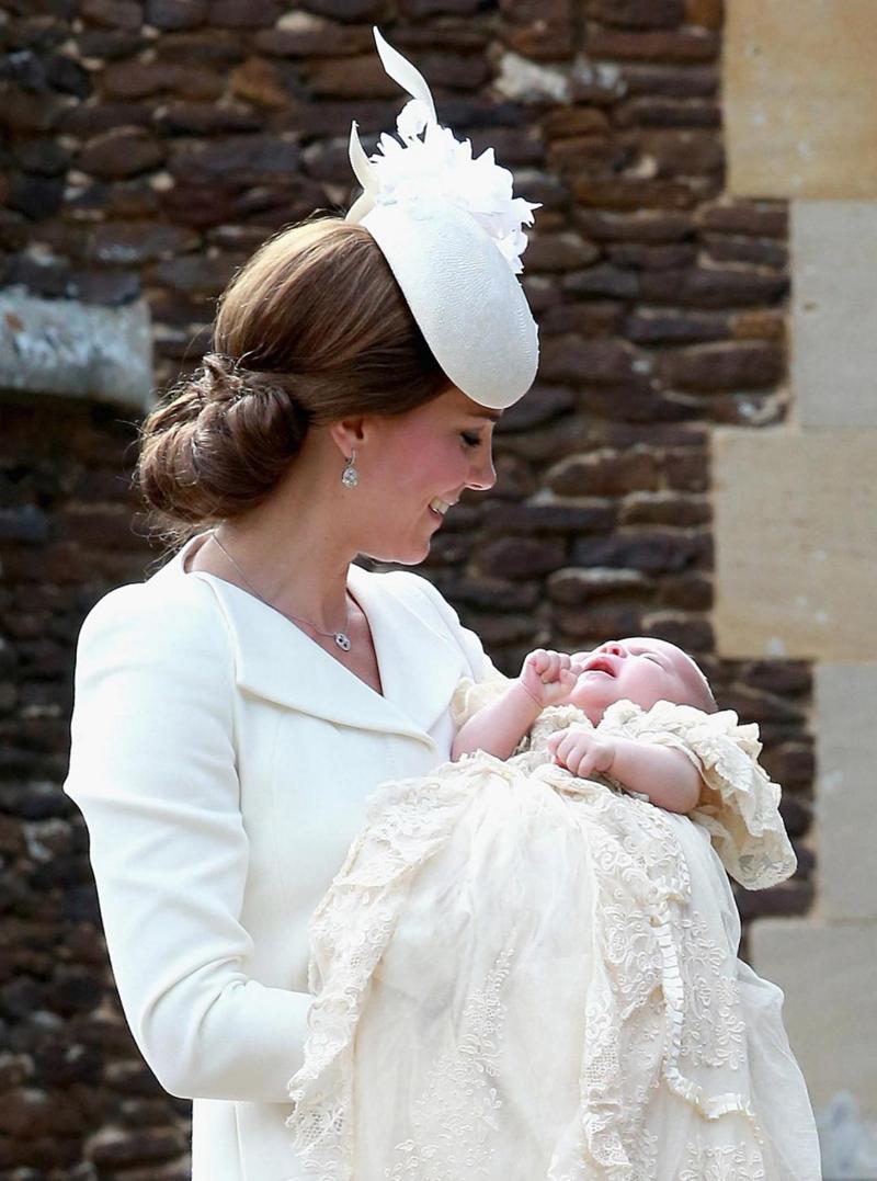 Kate Middleton, nuove foto coi royal baby by Mario Testino. FOTO