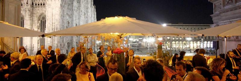 Aperitivo in terrazza a Milano: le 10 location top. The Milan Showbiz Aperitivo in terrazza a Milano: le 10 location top. The Milan Showbiz