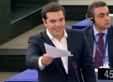 Atene,  Alexis Tsipras  presenta all’Eurogruppo il nuovo piano da 12 miliardi