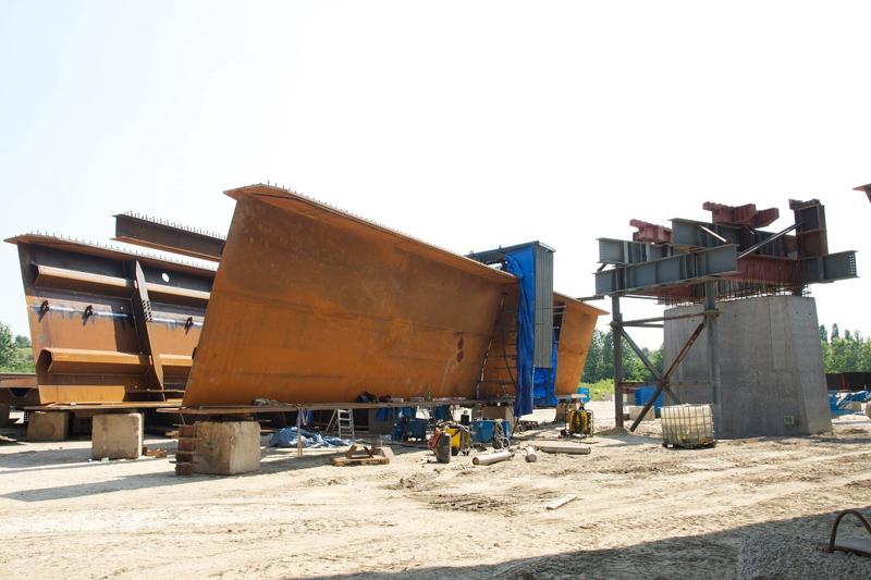 Teem, nuovo “show” al cantiere: sollevamento pesi da record Teem, nuovo “show” al cantiere: sollevamento pesi da record