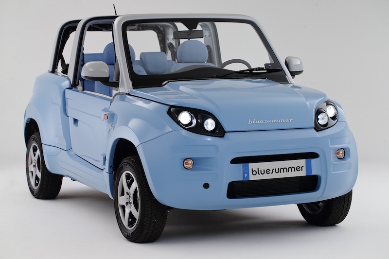 La BLUESUMMER, cabriolet 4 posti 100% elettrica del gruppo Bollorè distribuita da Citroën in Francia