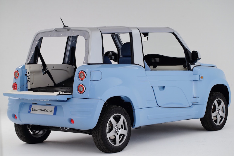 La BLUESUMMER, cabriolet 4 posti 100% elettrica del gruppo Bollorè distribuita da Citroën in Francia