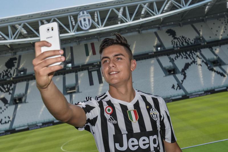 Juventus, Dybala si presenta: omaggio a Zidane ma dimentica Pirlo Juventus, Dybala si presenta: omaggio a Zidane ma dimentica Pirlo