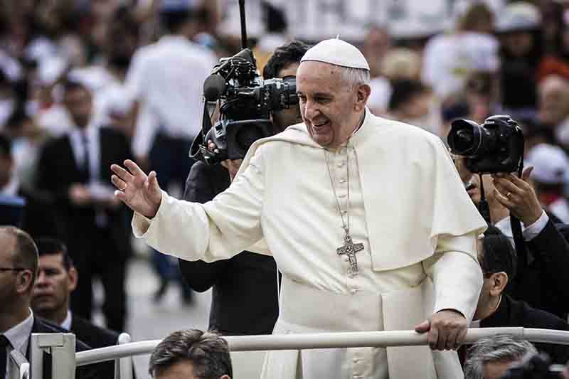Papa Francesco: ho preso il mate e non la coca Papa Francesco: ho preso il mate e non la coca