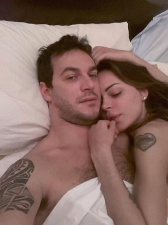 Riscoppia l’amore tra Nina Moric e Corona. Paparazzati insieme…