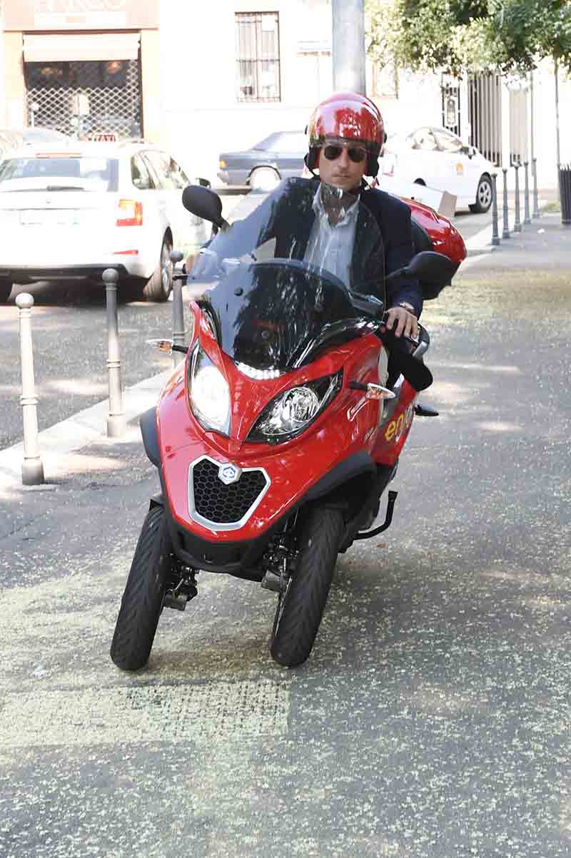 Milano: arriva anche lo scooter sharing targato Enjoy Milano: arriva anche lo scooter sharing targato Enjoy