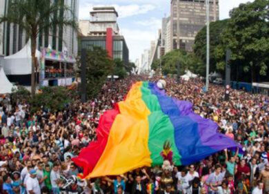 Napoli, coppia gay si sposa in Germania. E l’azienda dà il congedo matrimoniale