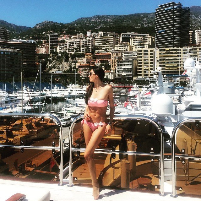 Michelle Hunziker sempre più ginnica. Ecco il suo segreto. FOTO
