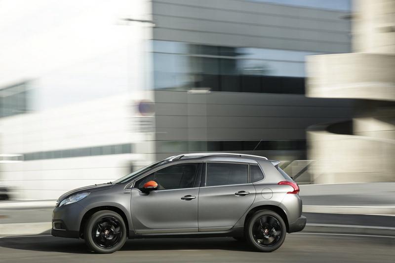 PEUGEOT 2008 BLACK MATT:L’ANIMA RIBELLE PEUGEOT 2008 BLACK MATT:L’ANIMA RIBELLE