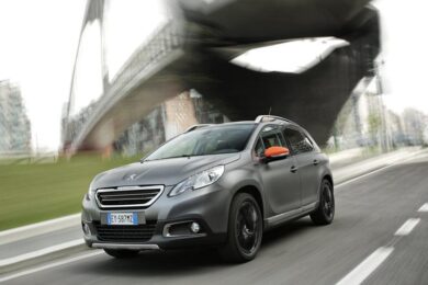 PEUGEOT 2008 BLACK MATT:L’ANIMA RIBELLE