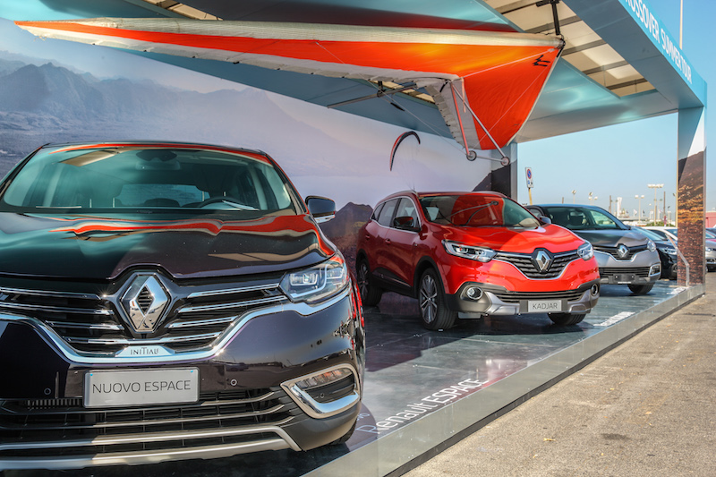 Renault in tour sulle spiagge italiane