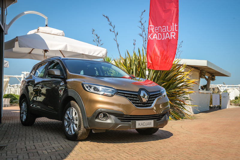 Renault in tour sulle spiagge italiane
