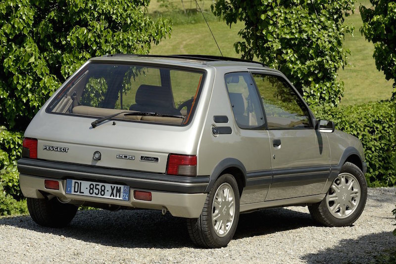 Peugeot 205 GTi  Gentry: piacevolmente elegante nella sua sobrietà