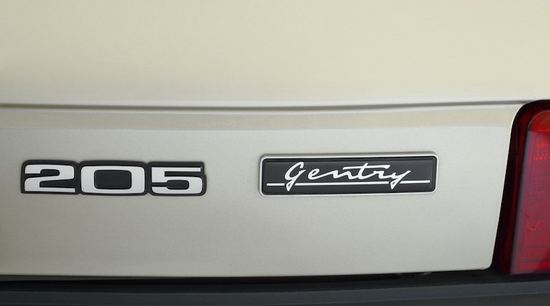 Peugeot 205 GTi  Gentry: piacevolmente elegante nella sua sobrietà