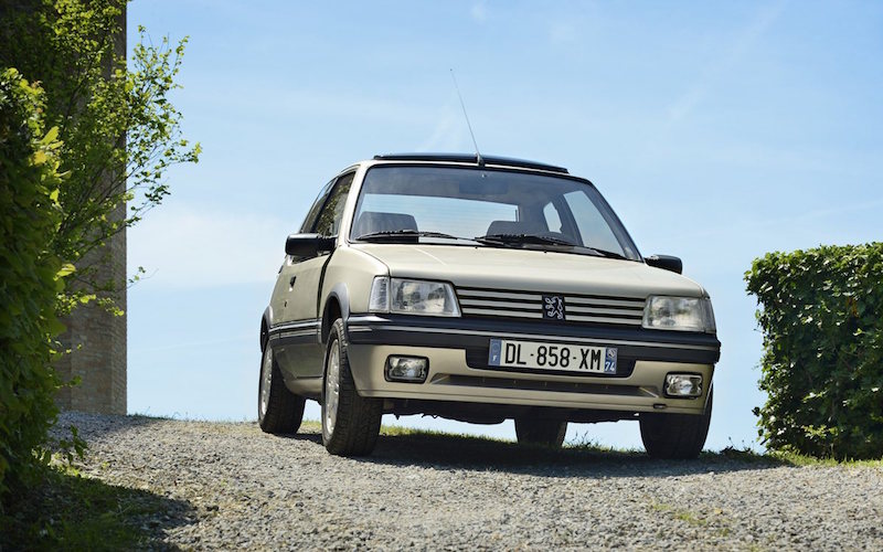 Peugeot 205 GTi  Gentry: piacevolmente elegante nella sua sobrietà