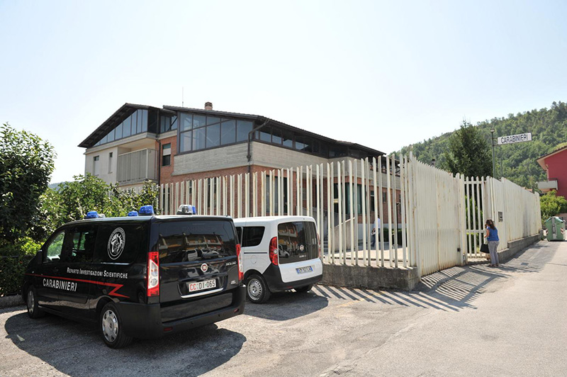 Pesaro, 17enne scomparso e trovato sgozzato. Fermati due 20enni