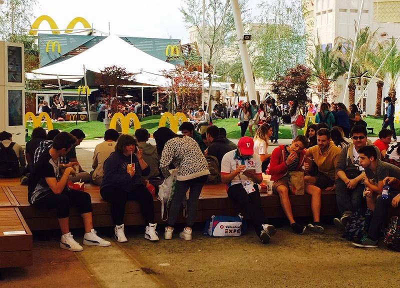 Expo, il garante ammonisce Aprea: consigliò gli sconti di McDonald’s Expo, il garante ammonisce Aprea: consigliò gli sconti di McDonald’s