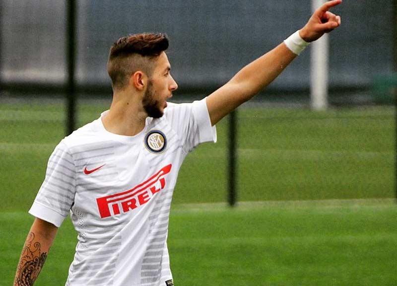 Inter lo scarica e il Milan lo prende: ufficiale il talento Piacentini Inter lo scarica e il Milan lo prende: ufficiale il talento Piacentini