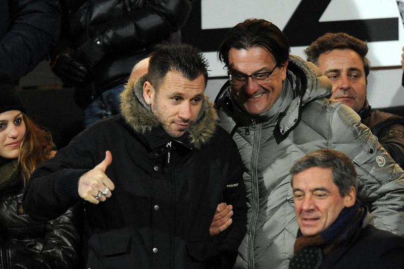 Sampdoria, Zenga non si dimette più e Ferrero non prende Cassano Sampdoria, Zenga non si dimette più e Ferrero non prende Cassano