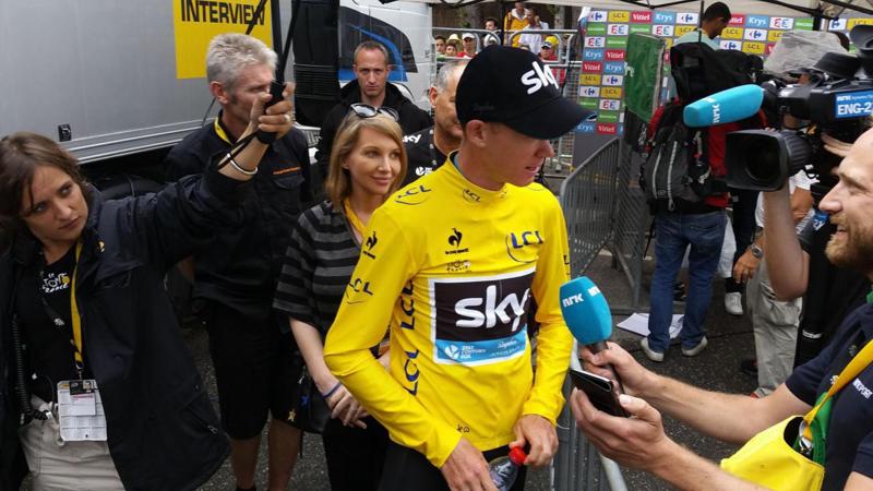 Froome vince il Tour de France, ma soffre Quintana. Nibali, sfortuna Froome vince il Tour de France, ma soffre Quintana. Nibali, sfortuna