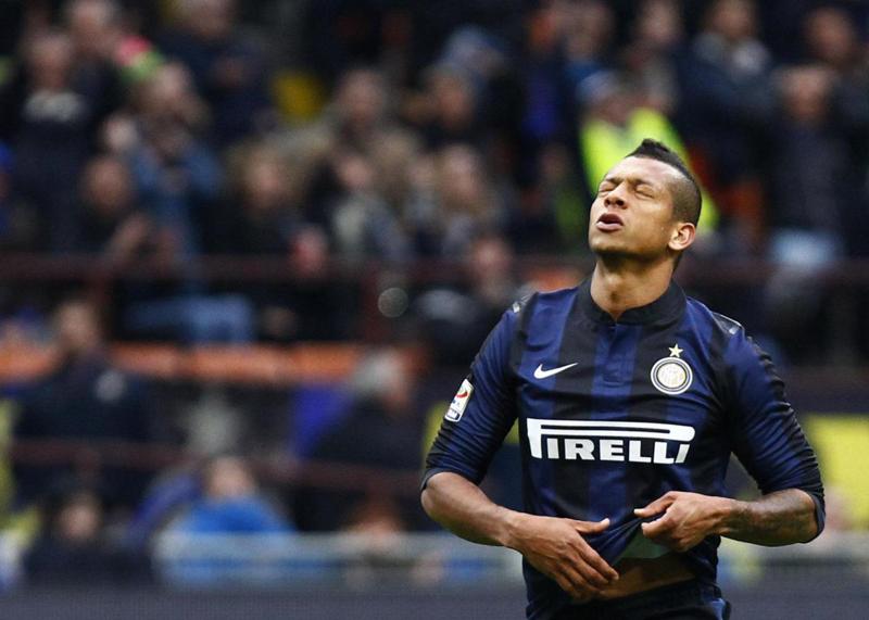 Guarin: 10 milioni per andare negli Emirati Arabi. E all’Inter… Guarin: 10 milioni per andare negli Emirati Arabi. E all’Inter…