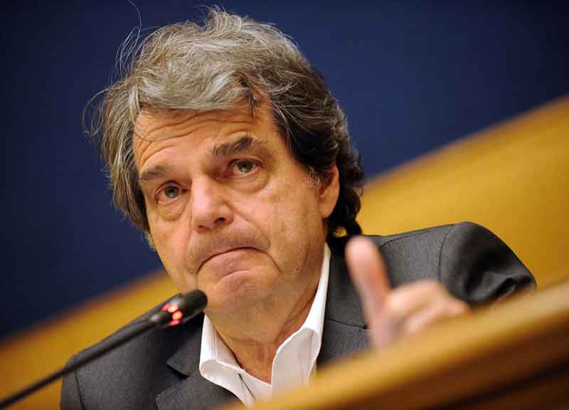 Roma al voto, opposizione cercasi. Forza Italia, apre il cantiere delle idee Roma al voto, opposizione cercasi. Forza Italia, apre il cantiere delle idee