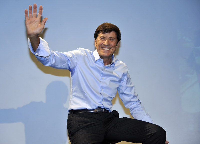Gianni Morandi e le minchie di mare: il post spopola su Facebook Gianni Morandi e le minchie di mare: il post spopola su Facebook