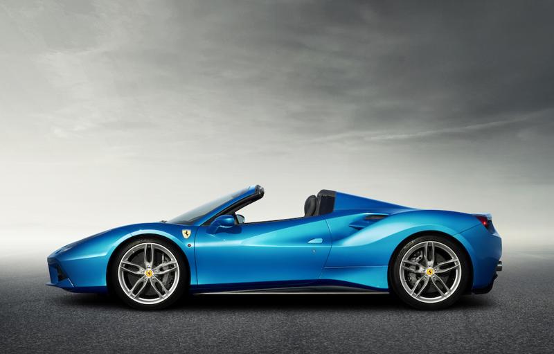 Ferrari 488 Spider in passerella a Francoforte Ferrari 488 Spider in passerella a Francoforte