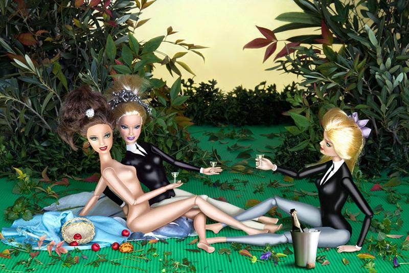 La Barbie riscrive la storia della pittura La Barbie riscrive la storia della pittura
