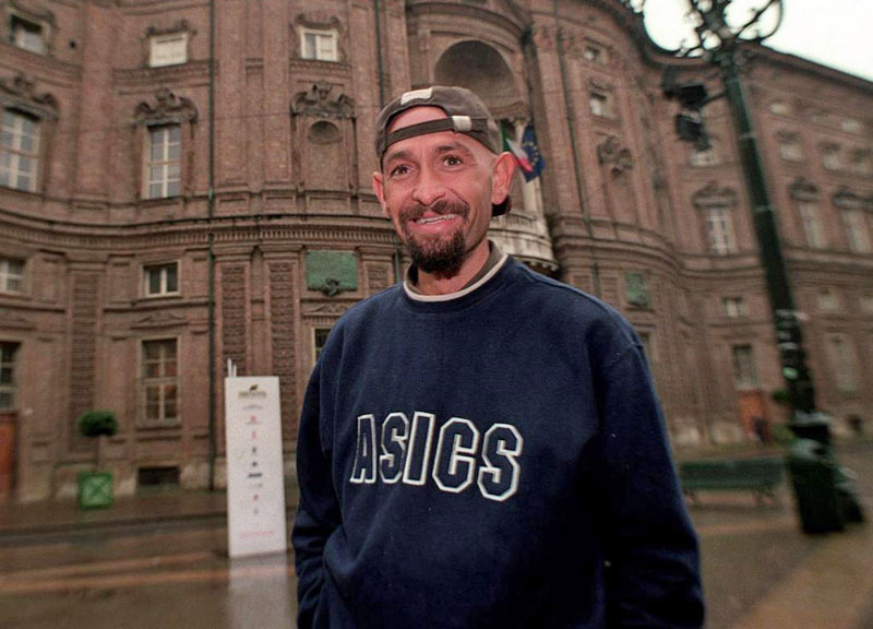 Pantani, l’infermiere del 118: “Quella pallina di coca non c’era” Pantani, l’infermiere del 118: “Quella pallina di coca non c’era”