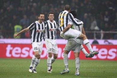Juventus, emergenza difesa con la Lazio. Mercato: il prezzo di Benatia