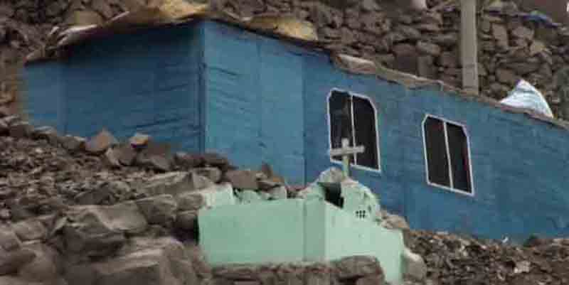 Perù, vivere tra le tombe: a Lima i poveri abitano nel cimitero Perù, vivere tra le tombe: a Lima i poveri abitano nel cimitero