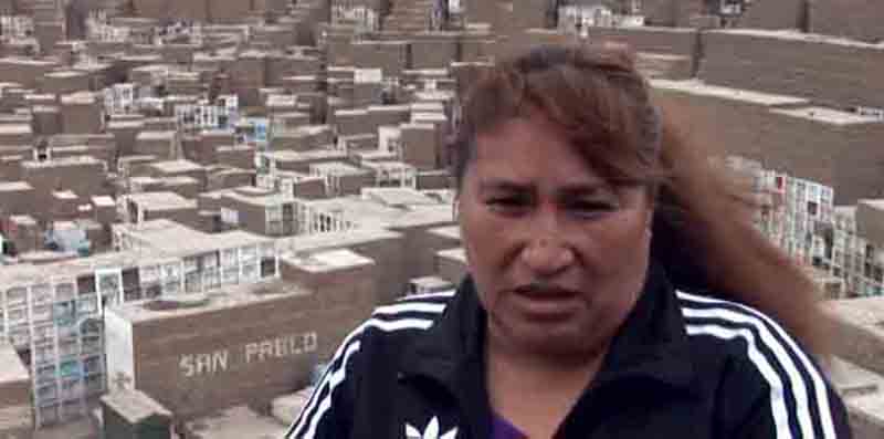 Perù, vivere tra le tombe: a Lima i poveri abitano nel cimitero Perù, vivere tra le tombe: a Lima i poveri abitano nel cimitero