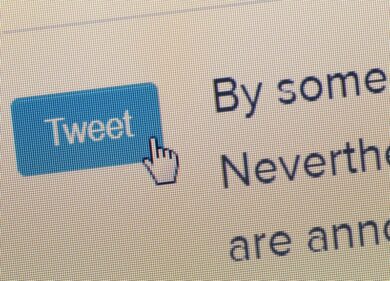 Twitter, informazione per fare profitti: ecco la sezione news