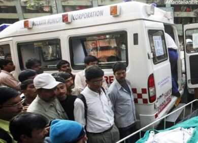 India: 2 treni deragliano su un ponte, bilancio sale a 30 morti