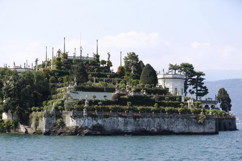 Beatrice Borromeo e Pierre Casiraghi, ecco le foto “private”