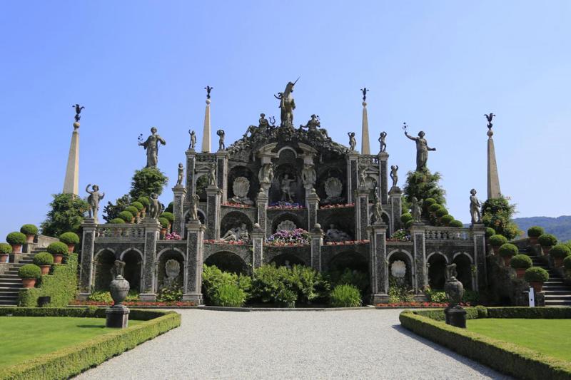 Beatrice Borromeo e Pierre Casiraghi, ecco le foto “private”