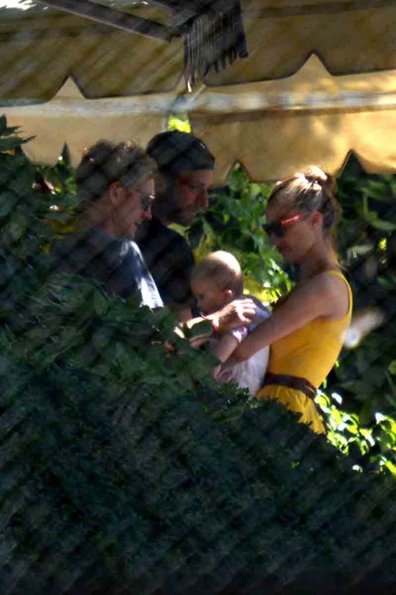 Beatrice Borromeo e Pierre Casiraghi, ecco le foto “private”