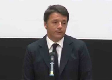 Renzi ai suoi parlamentari: “A settembre pronti per taglio delle tasse”