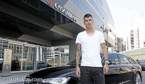 Galliani: “Benvenuto Romagnoli al Milan. Puoi diventare una bandiera” Galliani: “Benvenuto Romagnoli al Milan. Puoi diventare una bandiera”
