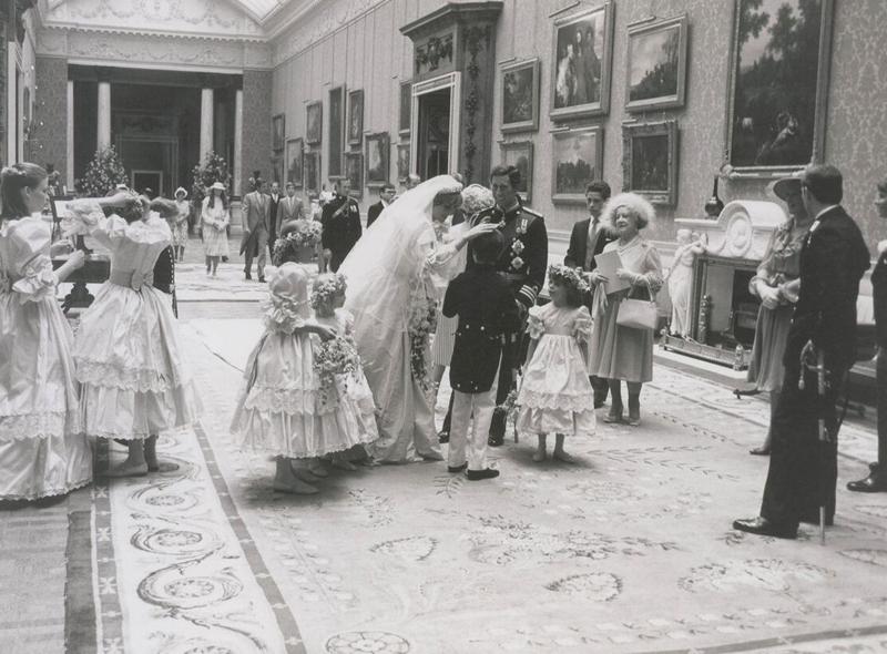 Lady Diana, all’asta le foto inedite del matrimonio con Carlo Lady Diana, all’asta le foto inedite del matrimonio con Carlo