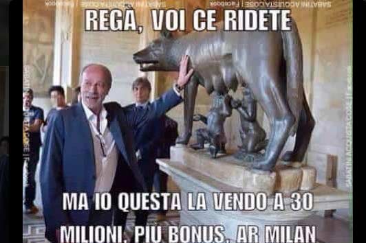 Sabatini spopola sui social: si ride su Romagnoli al Milan. Le foto Sabatini spopola sui social: si ride su Romagnoli al Milan. Le foto