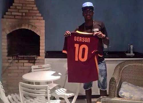 Totti, e la maglia 10 di Gerson. “Sogno che devono cullare tutti” Totti, e la maglia 10 di Gerson. “Sogno che devono cullare tutti”