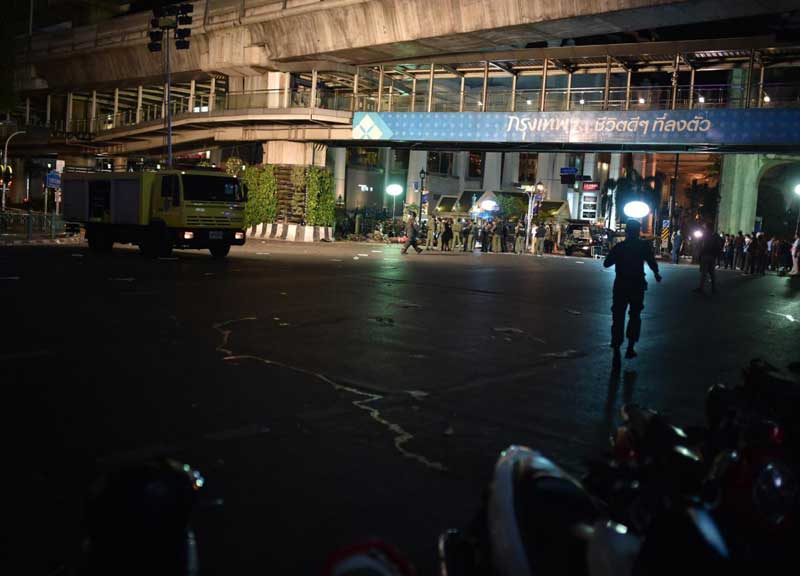 Thailandia, bomba in centro a Bangkok: decine di morti Thailandia, bomba in centro a Bangkok: decine di morti