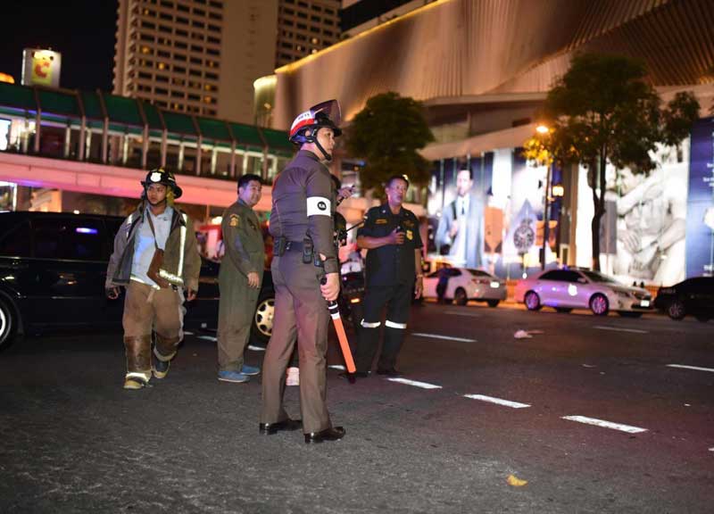 Thailandia, bomba in centro a Bangkok: decine di morti Thailandia, bomba in centro a Bangkok: decine di morti