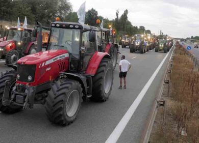 Quote latte, trattori in autostrada il 27 agosto: “Blocchiamo la Lombardia”