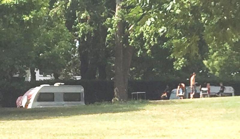 Milano, nuovi campi rom abusivi. LE FOTO Milano, nuovi campi rom abusivi. LE FOTO