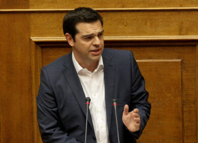 Grecia, Syriza si spacca in tre: lascia il segretario Koronakis